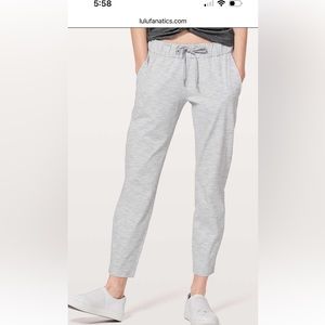 Lululemon On The Fly 7/8 pants